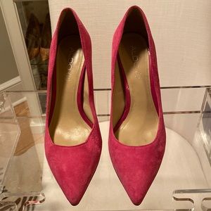 Aldo suede pumps